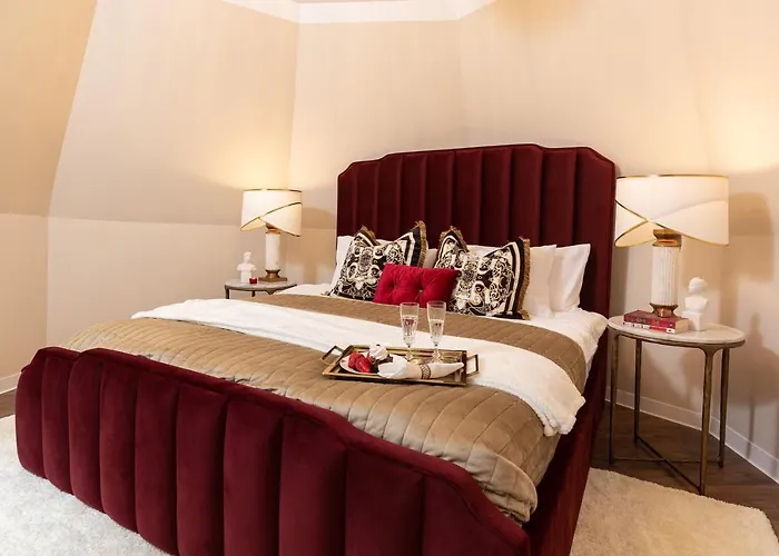 شقة Qult - Invictus