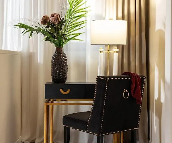 Apartment Qult - Invictus Bucharest