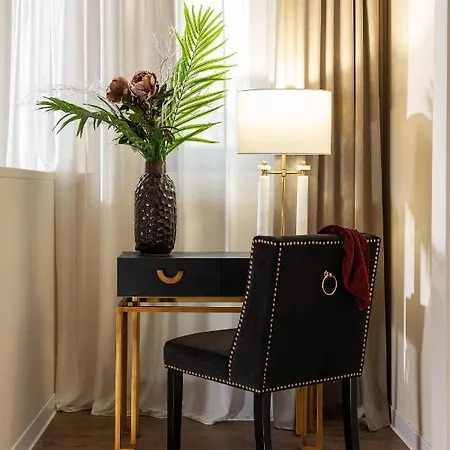Apartment Qult - Invictus Bucharest